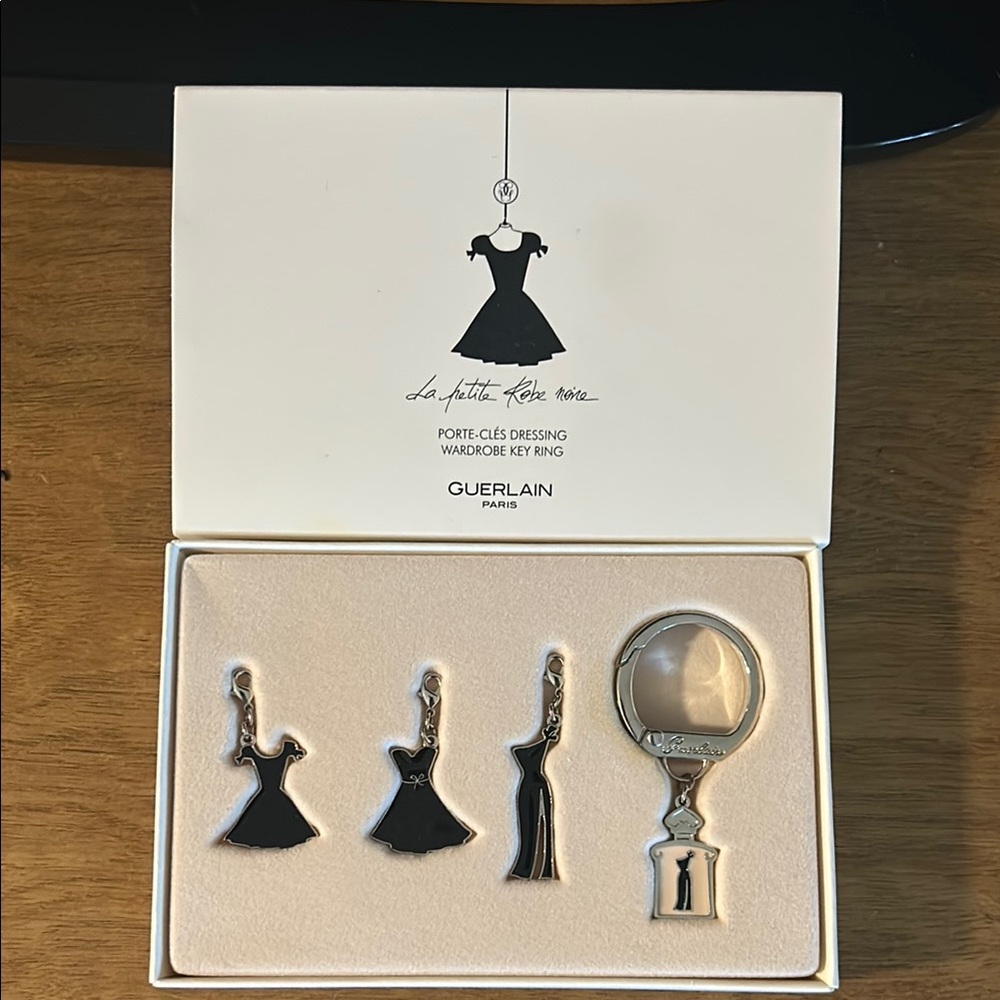 Guerlain Fashion Charm Key Ring Set in Black and Silver